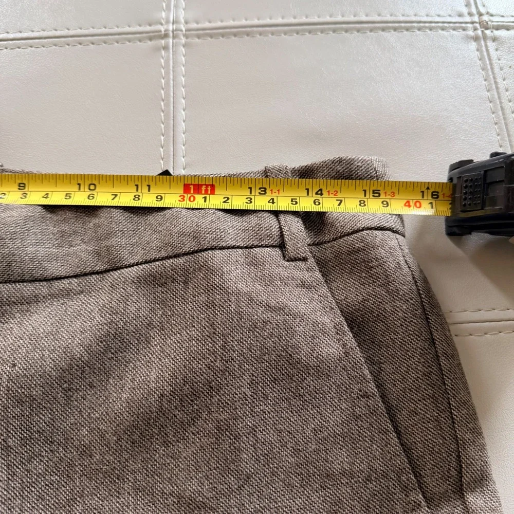BCBGMAXAZRIA Bermuda Short Women 4 New Taupe Career Tailored Professional Shorts